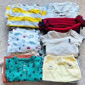 Baby Boys Size 0-24 Months Clothes Lot of 33 Pieces Clothing Mixed Bundle